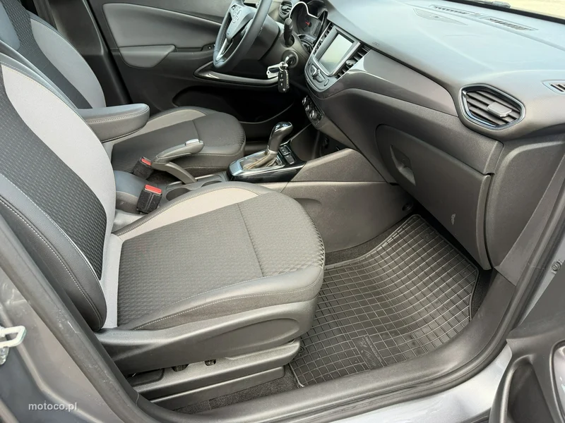 Opel Crossland X 32