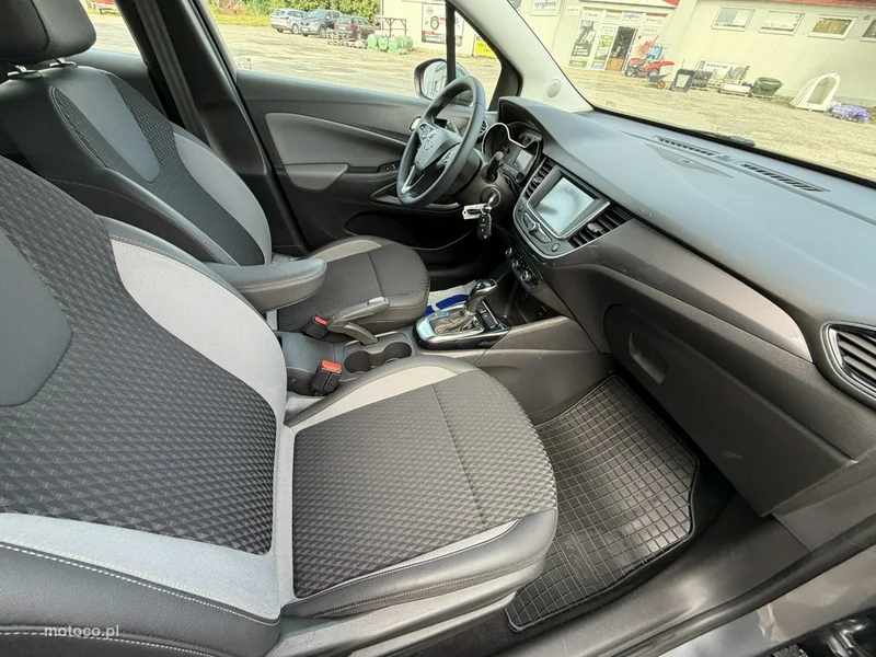 Opel Crossland X 33