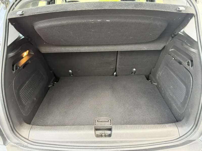 Opel Crossland X 36