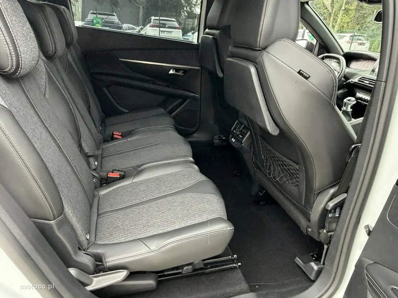 Peugeot 5008 30