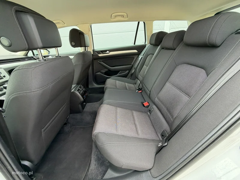 Volkswagen Passat B8 29
