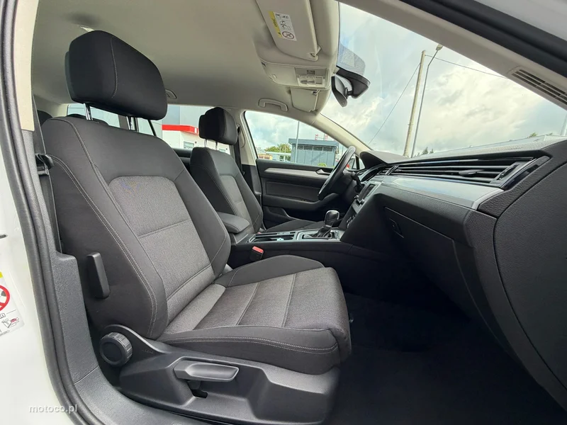 Volkswagen Passat B8 33