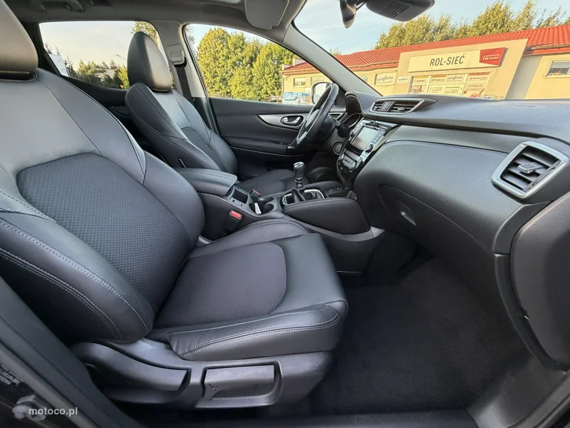 Nissan Qashqai 35