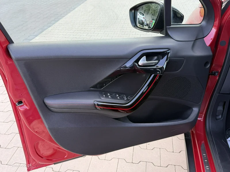 Peugeot 2008 14
