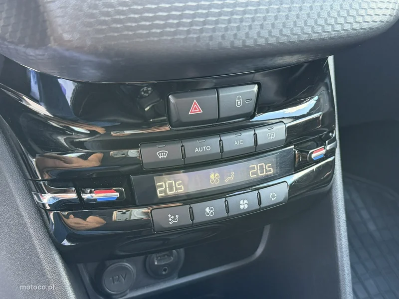 Peugeot 2008 25