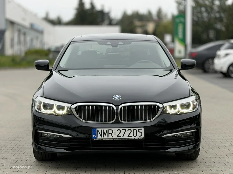BMW Seria 5 G30 518 2