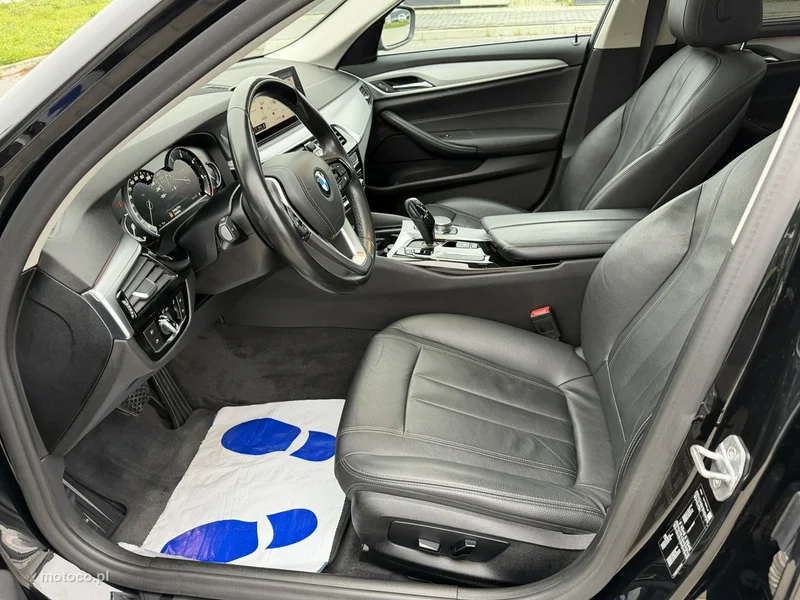 BMW Seria 5 G30 518 19