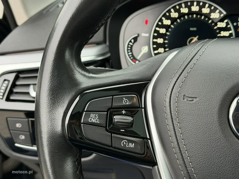 BMW Seria 5 G30 518 24