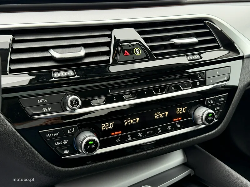 BMW Seria 5 G30 518 28