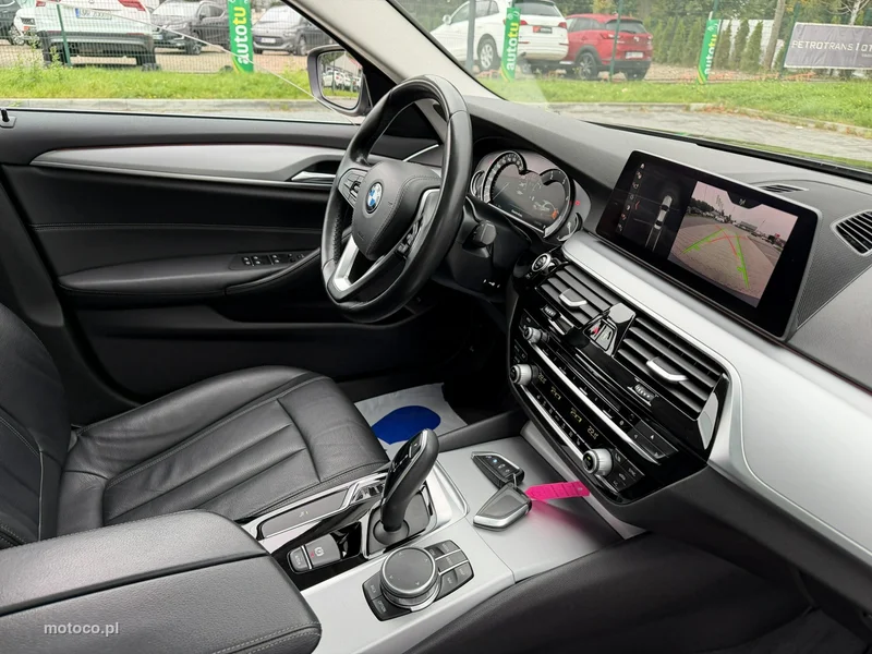 BMW Seria 5 G30 518 38