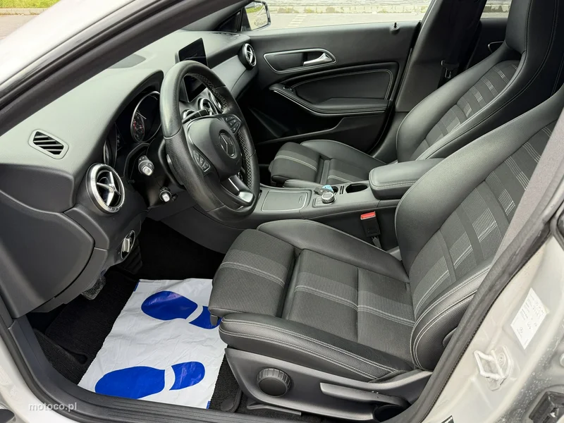 Mercedes-Benz CLA C117 220 17