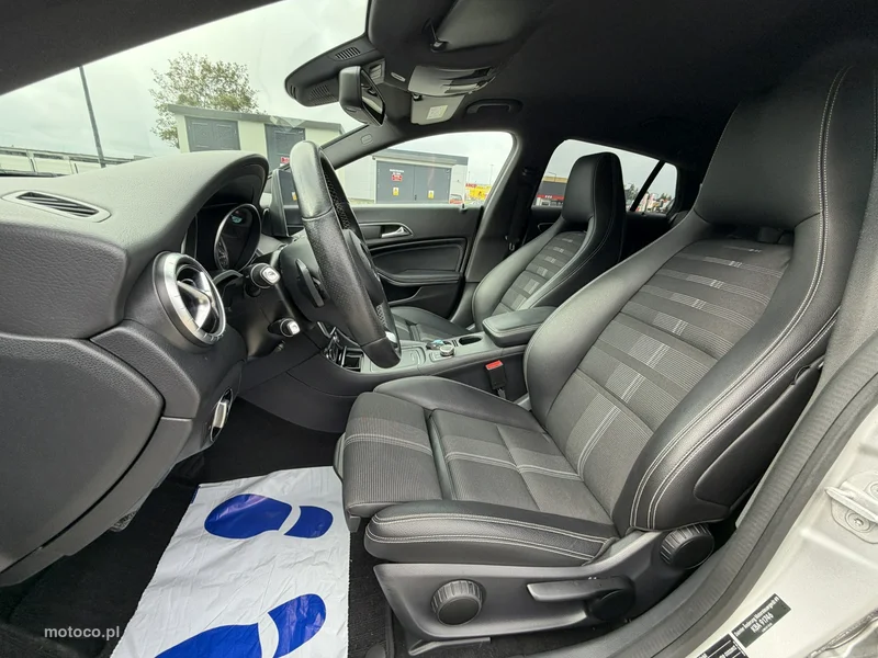 Mercedes-Benz CLA C117 220 18