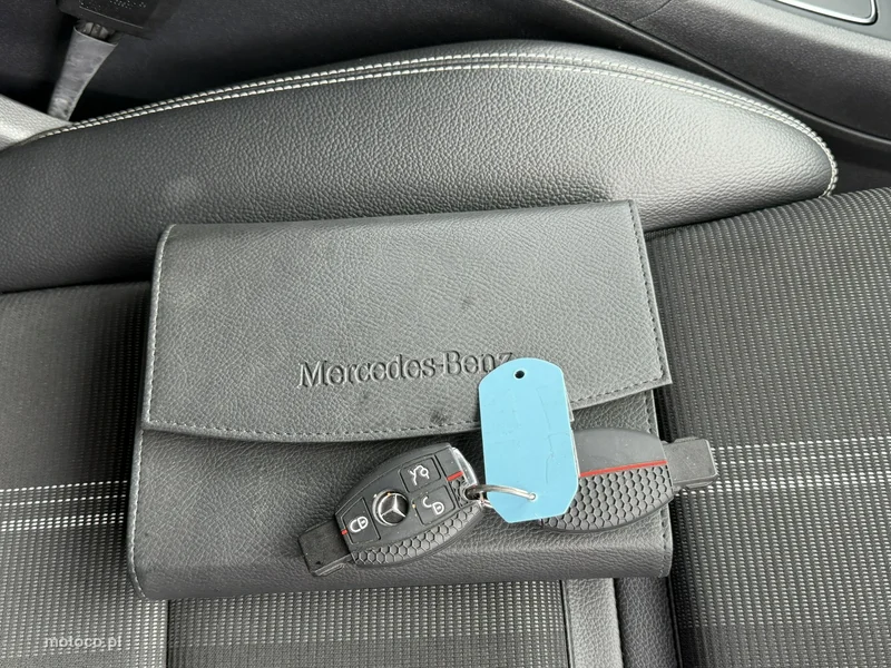 Mercedes-Benz CLA C117 220 38