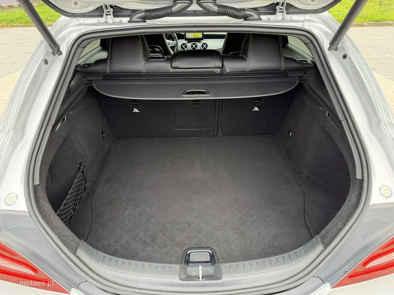 Mercedes-Benz CLA C117 220 39