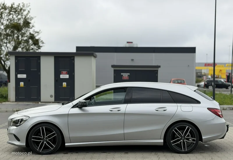 Mercedes-Benz CLA C117 220 6