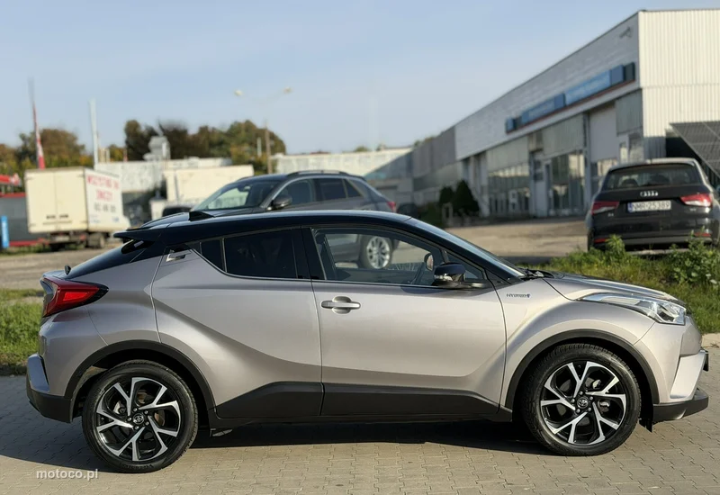 Toyota C-HR AX10 11