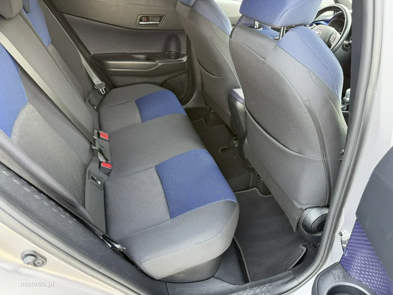 Toyota C-HR AX10 31
