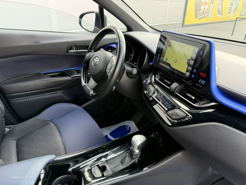 Toyota C-HR AX10 37