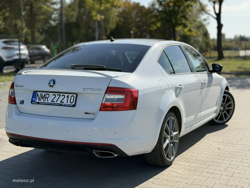 Skoda Octavia III 9