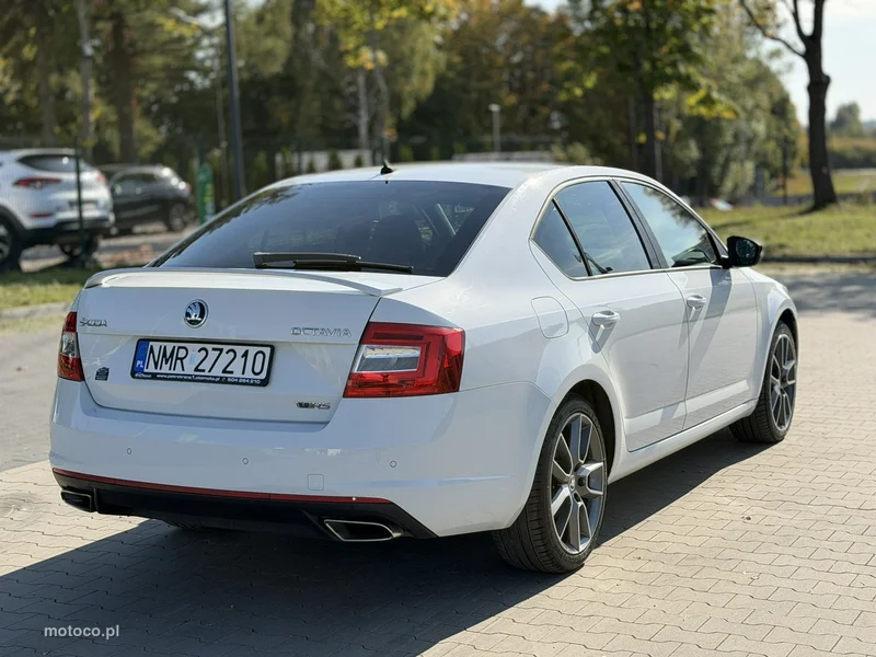 Skoda Octavia III 10