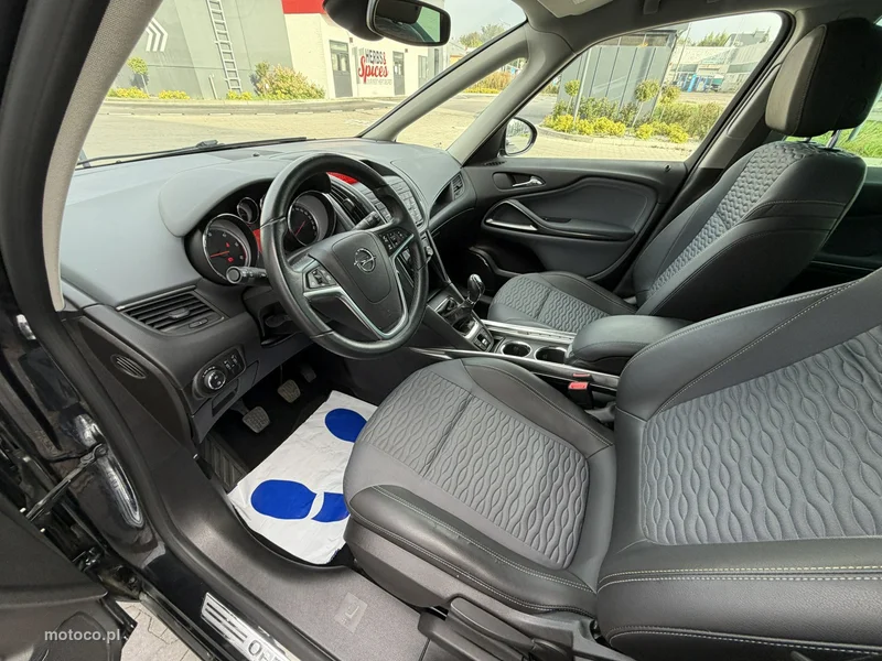 Opel Zafira C Tourer 20