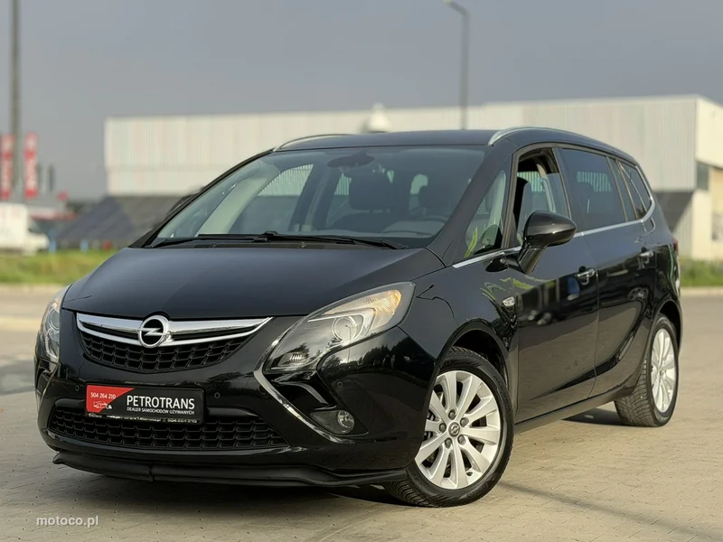 Opel Zafira C Tourer 4