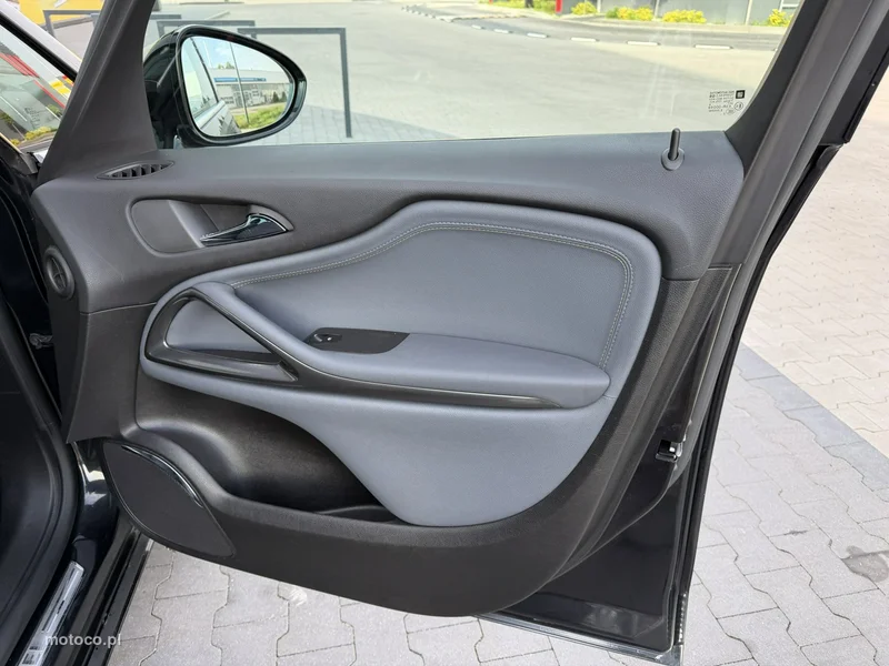 Opel Zafira C Tourer 32