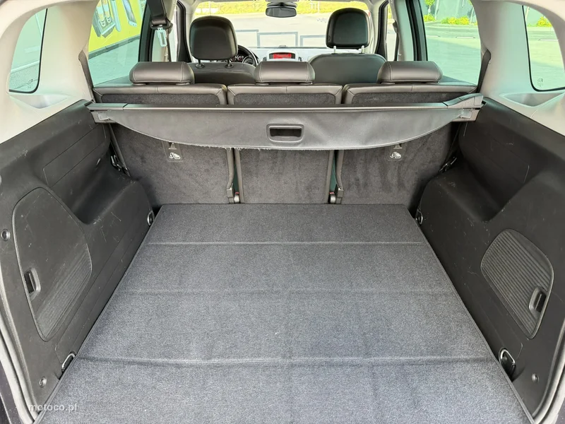 Opel Zafira C Tourer 38