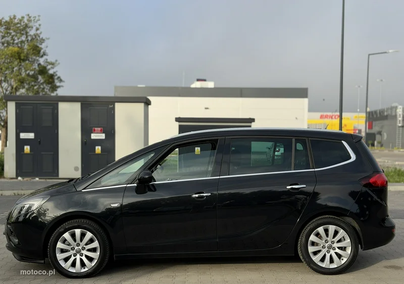 Opel Zafira C Tourer 6