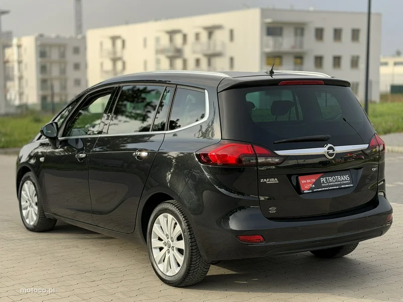 Opel Zafira C Tourer 8
