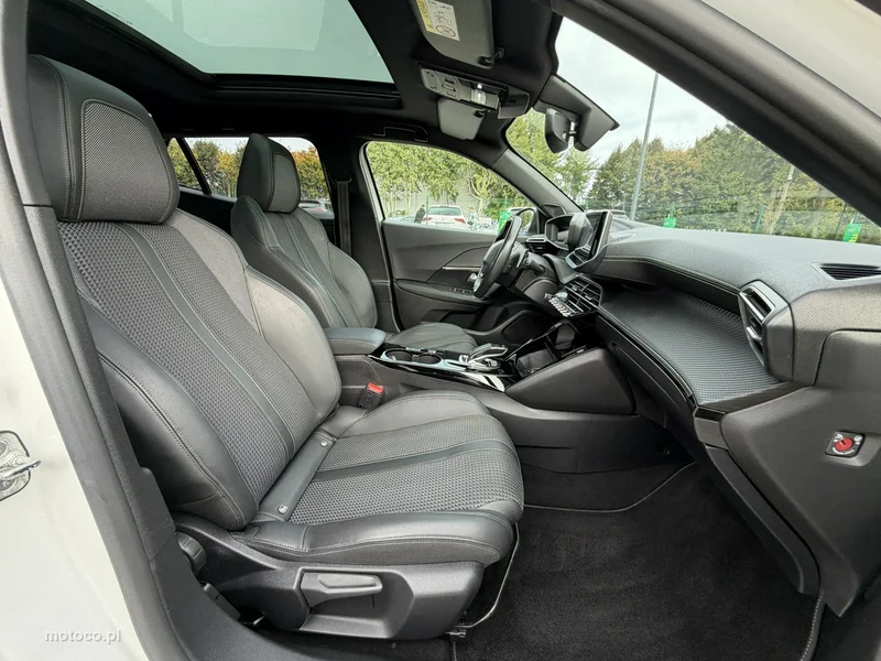 Peugeot 2008 32