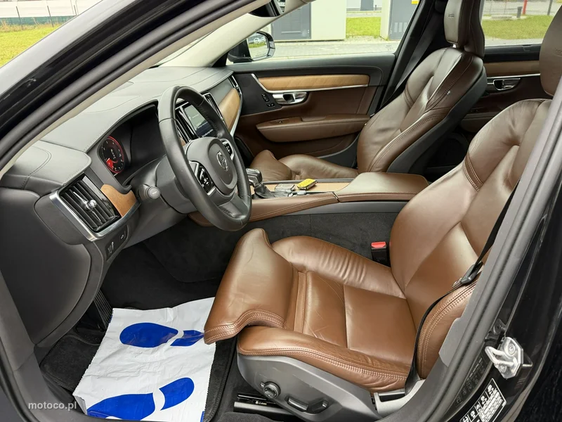 Volvo S90 16
