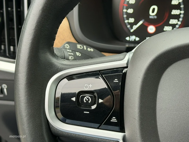 Volvo S90 21