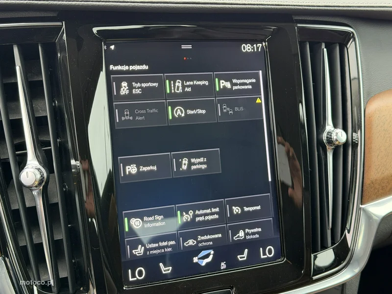 Volvo S90 25