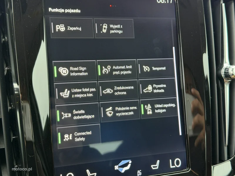 Volvo S90 26