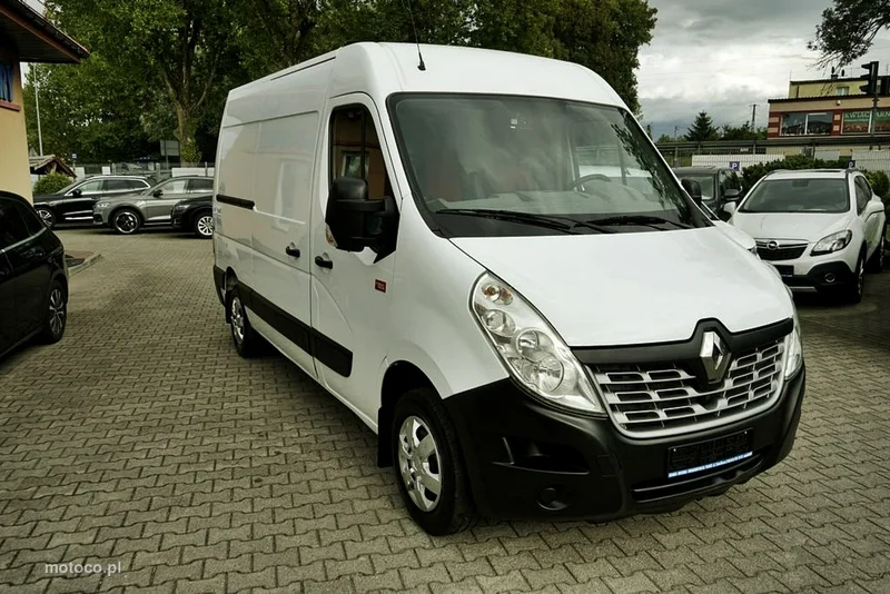Renault Master 9