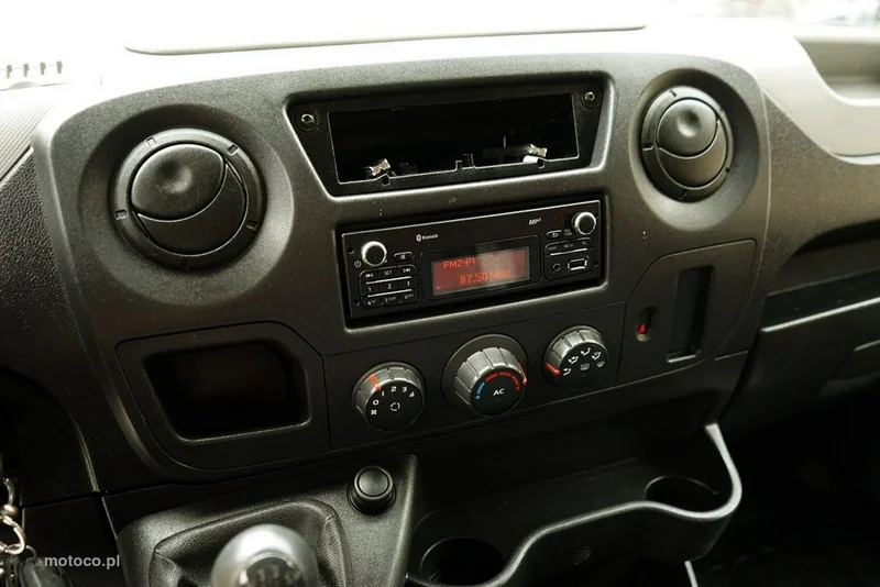 Renault Master 19