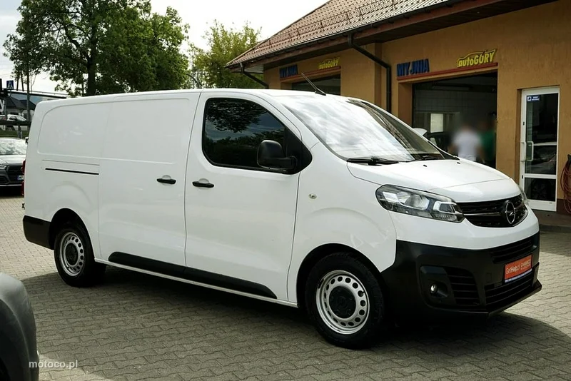 Opel Vivaro 12