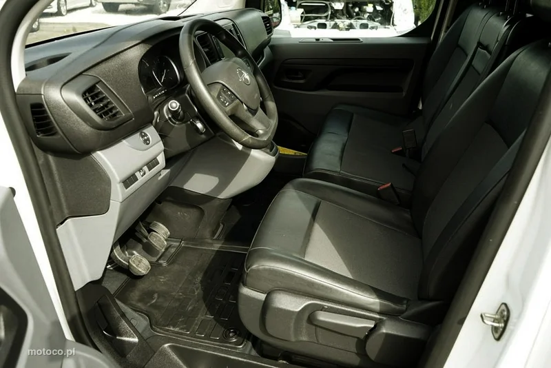 Opel Vivaro 16