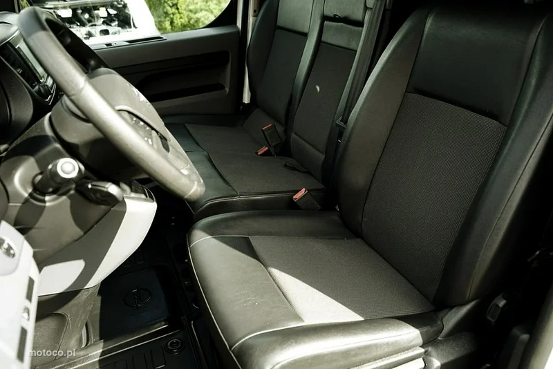 Opel Vivaro 17
