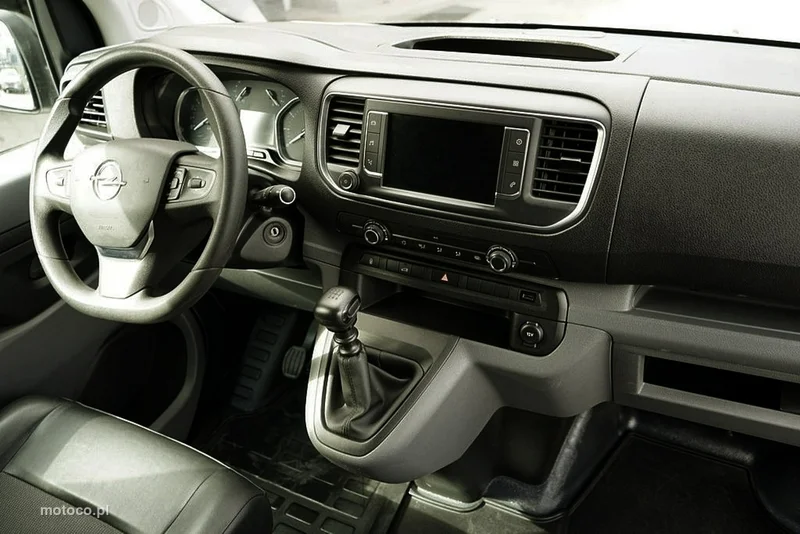 Opel Vivaro 21