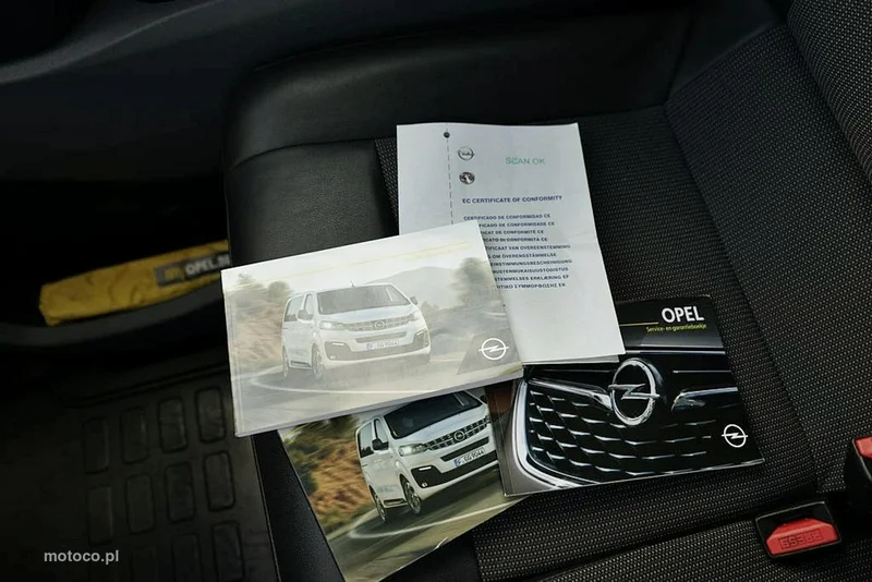 Opel Vivaro 32