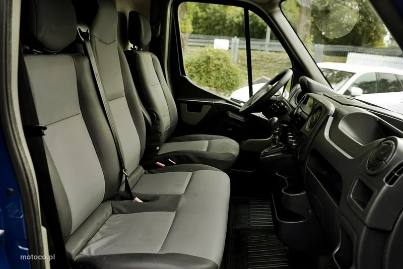 Renault Master 12