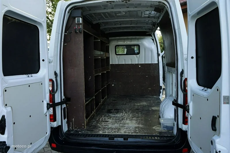 Renault Master 19