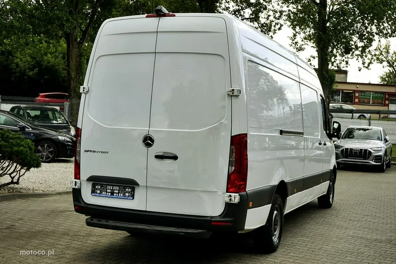 Mercedes-Benz Sprinter 6