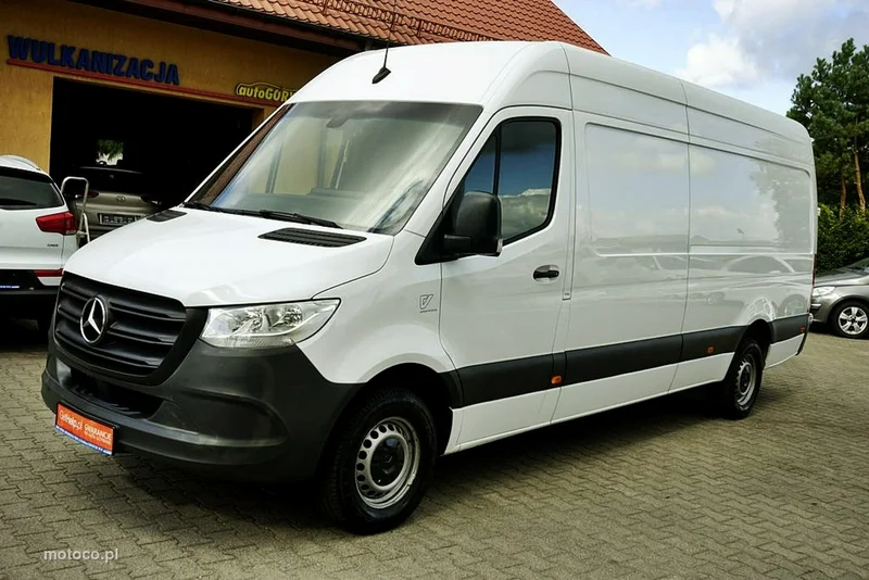 Mercedes-Benz Sprinter 8