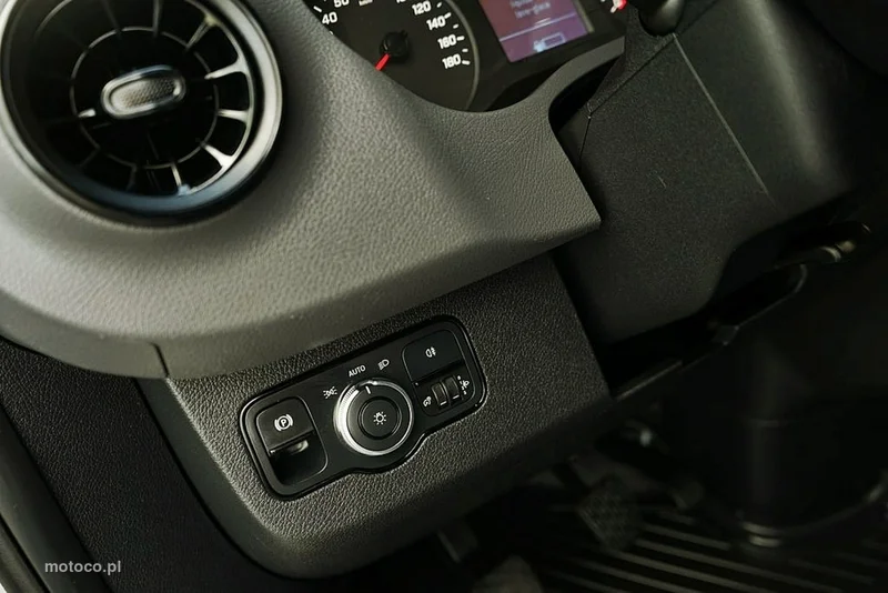 Mercedes-Benz Sprinter 20