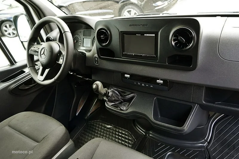 Mercedes-Benz Sprinter 25