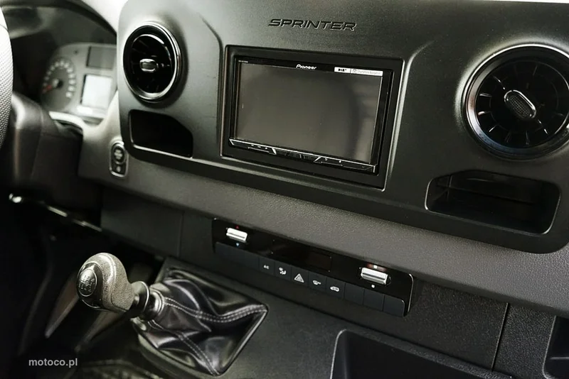 Mercedes-Benz Sprinter 26