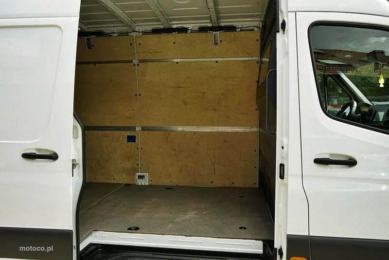 Mercedes-Benz Sprinter 30